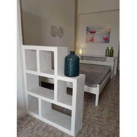 Overhill Apartments Adamas מראה חיצוני תמונה