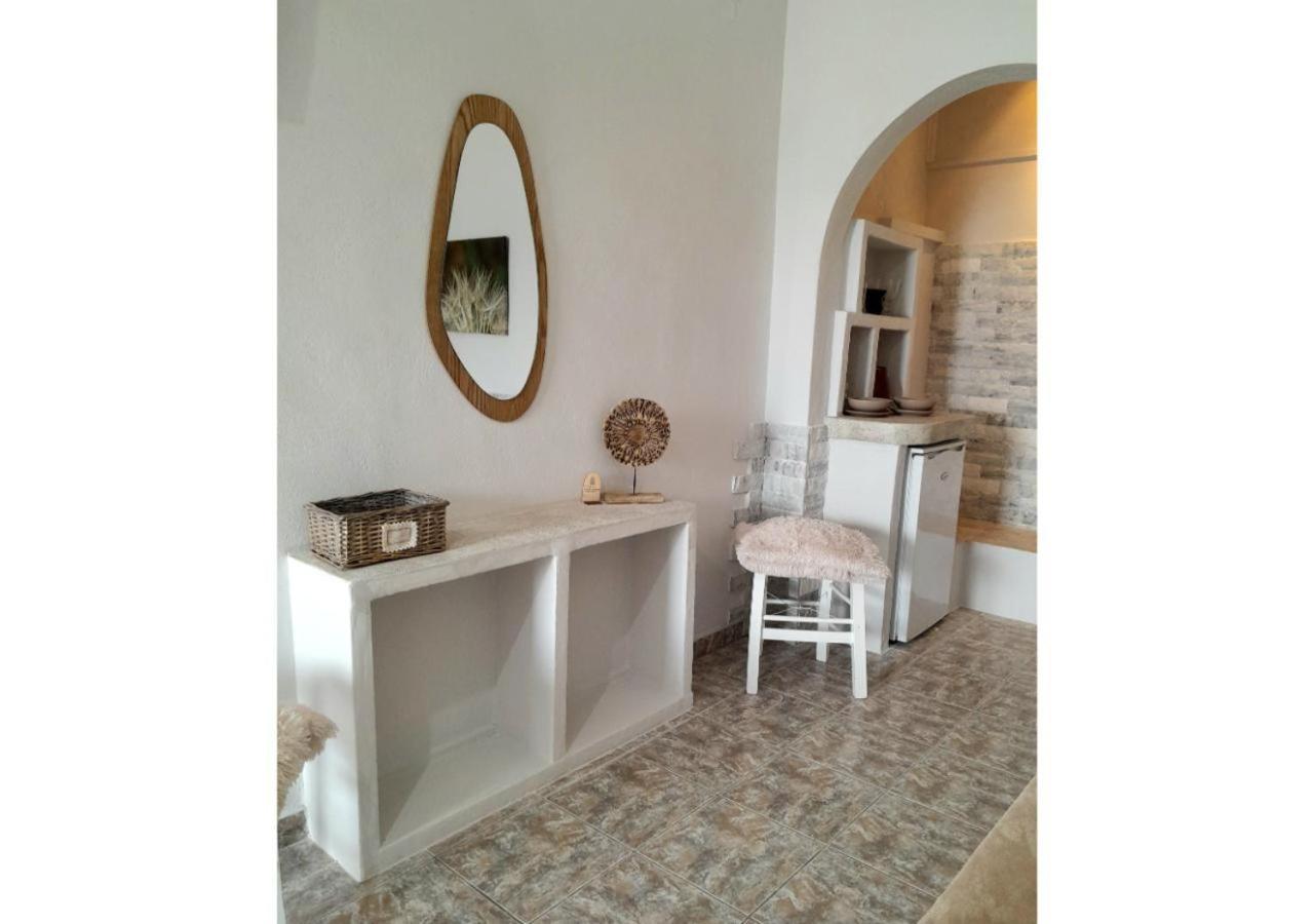 Overhill Apartments Adamas מראה חיצוני תמונה