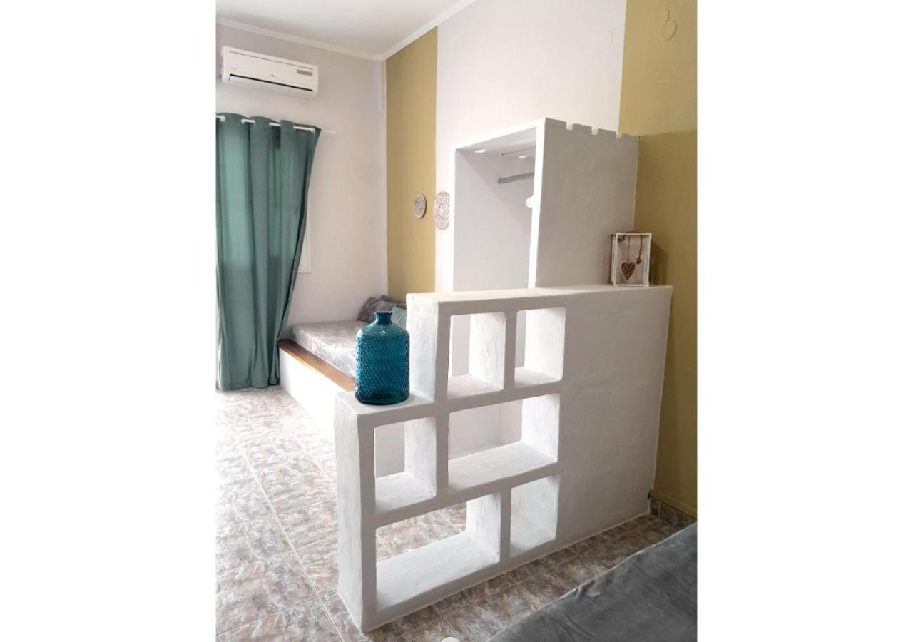 Overhill Apartments Adamas מראה חיצוני תמונה