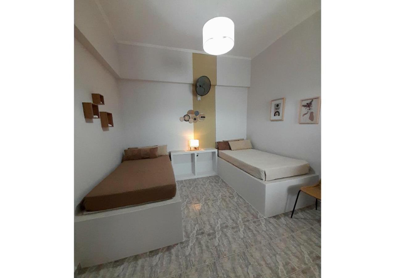 Overhill Apartments Adamas מראה חיצוני תמונה