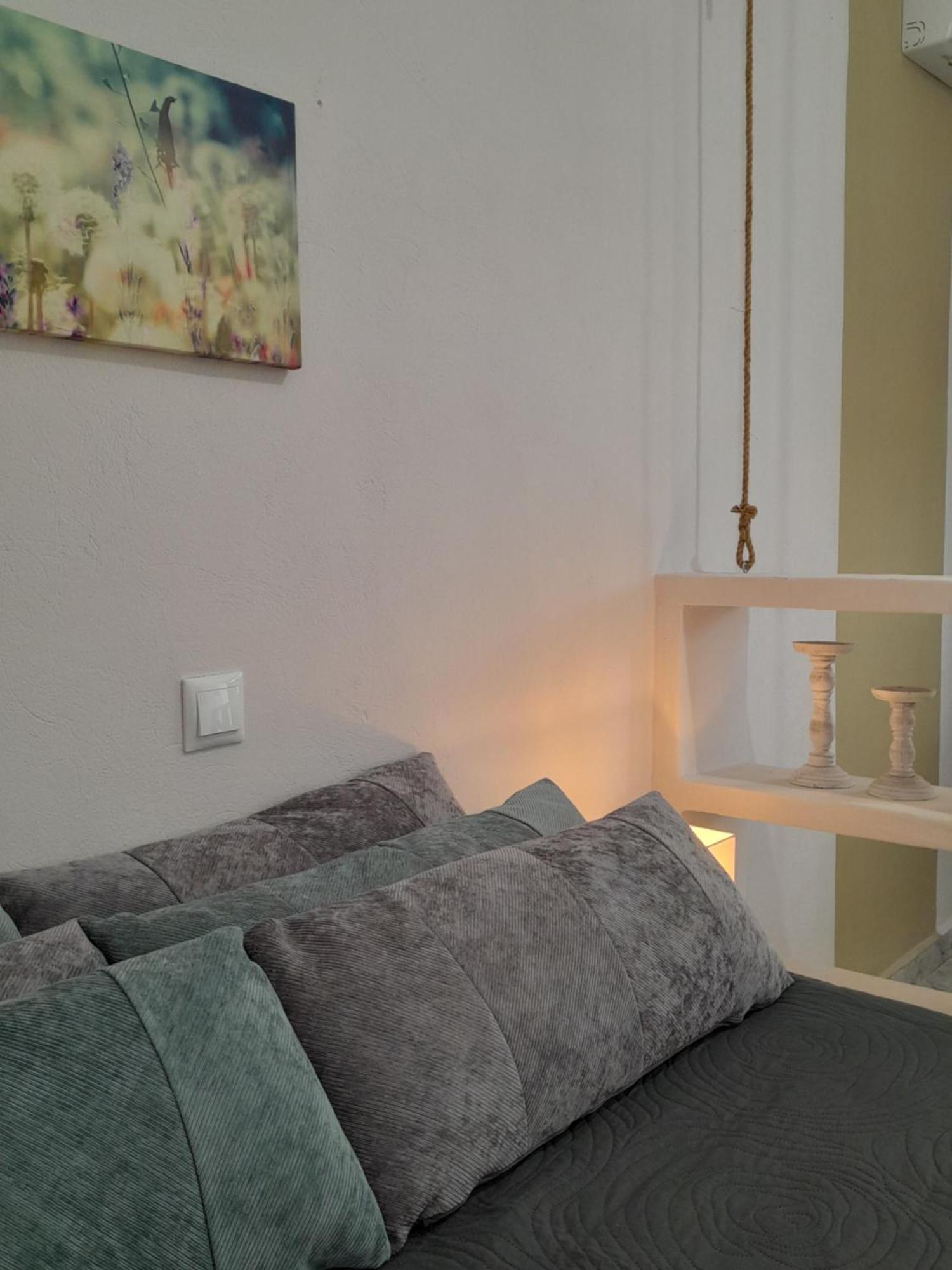 Overhill Apartments Adamas מראה חיצוני תמונה